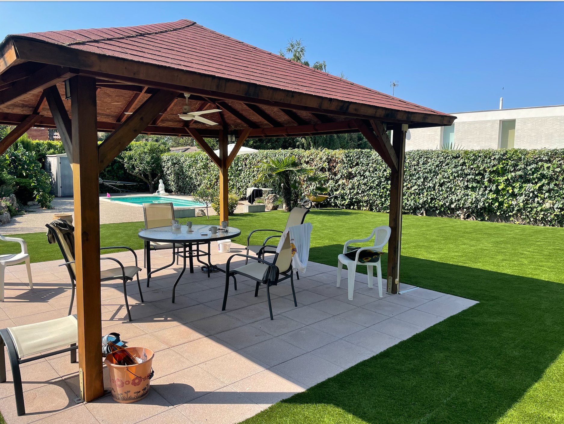 Überdachte Terrasse